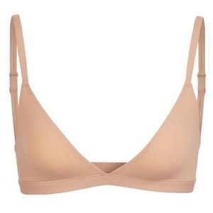 SKIMS Fits Everybody Triangle Bralette in Ochre in Medium